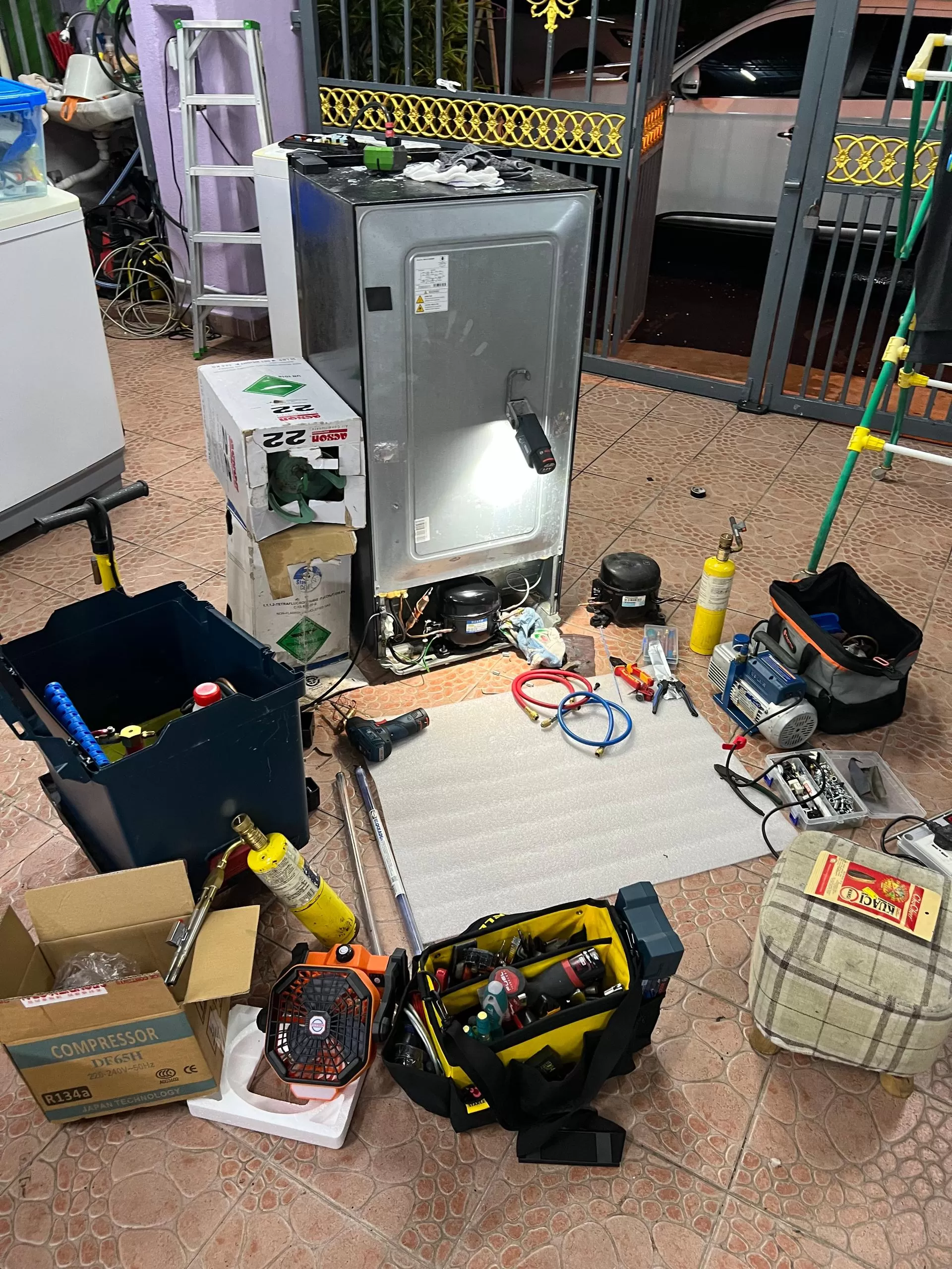 Refrigerator, Chiller & Freezer Repair Service - Photo 2