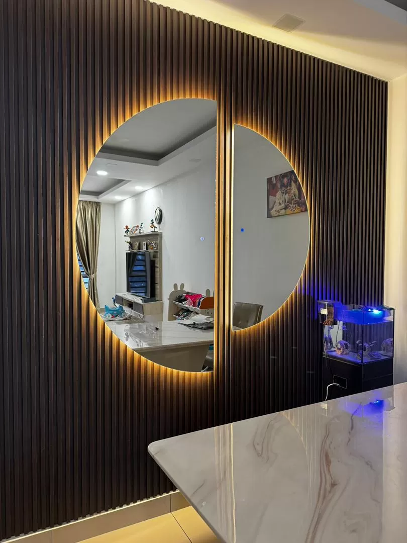 Wall & TV Cabinet Decoration - Photo 1